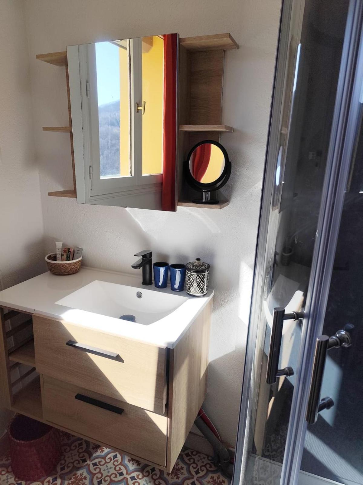 Casa Louisa Bed & Breakfast Serralongue Dış mekan fotoğraf
